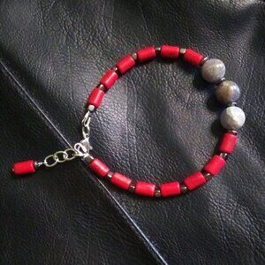 Red & Gray Adjustable Beaded Bracelet ~ Smoky Quartz + Howlite ~ 7.5-8" Wrists